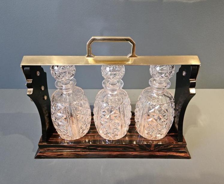 Victorian Coromandel Pint Decanters Tantalus  - Image 7