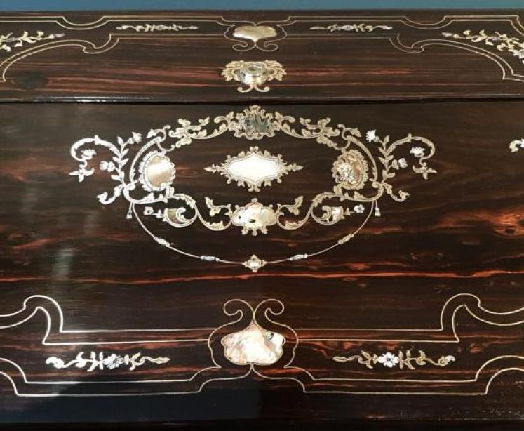 Early Victorian Coromandel Writing Slope - Image 3