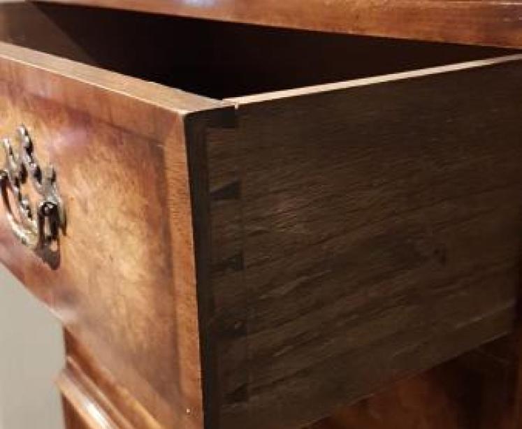 Small Waring and Gillow Walnut Tallboy Chest  - Image 7