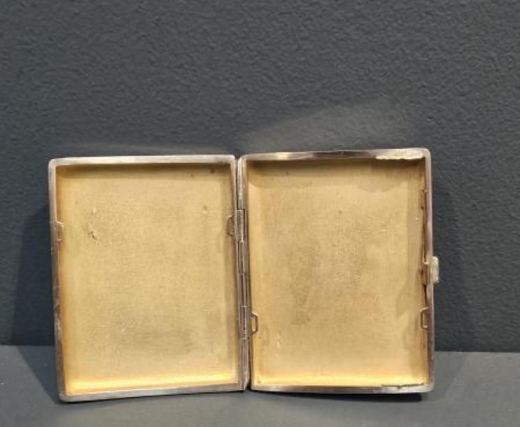 Outstanding Silver and Enamel Cheroot Case - Image 4