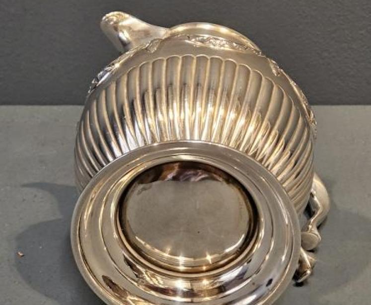 Large Edwardian 400g Silver Jug - Image 2