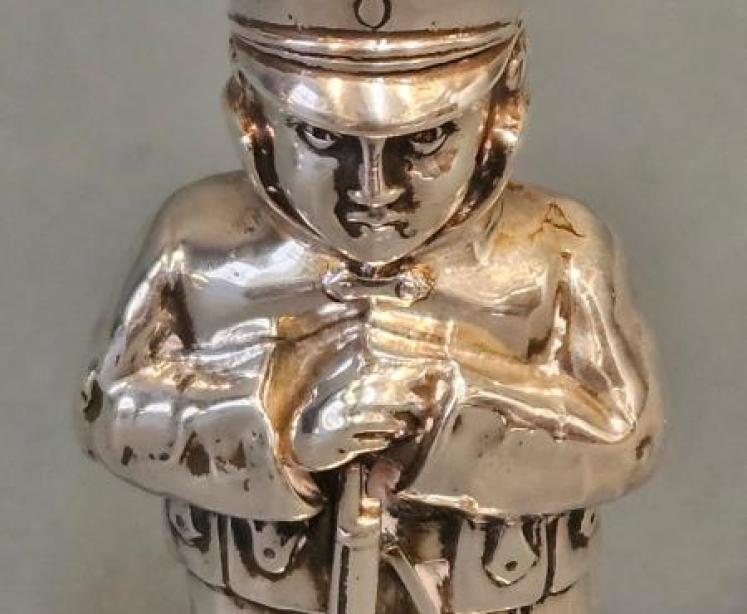 Rare Edwardian Silver Soldier Pepper Pot  - Image 3