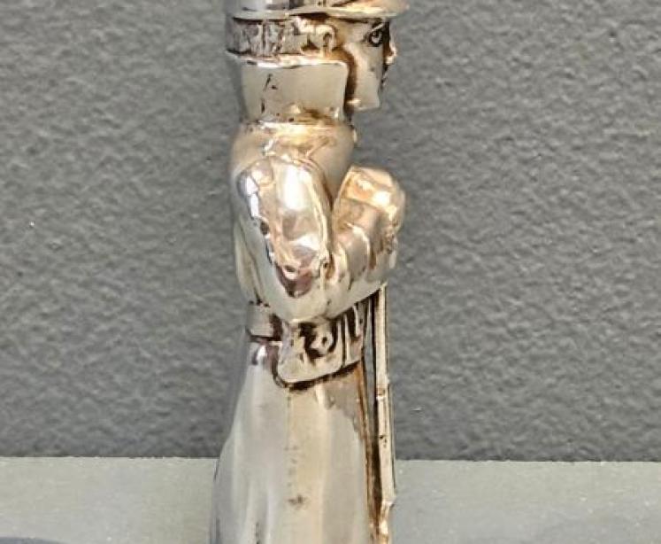 Rare Edwardian Silver Soldier Pepper Pot  - Image 6