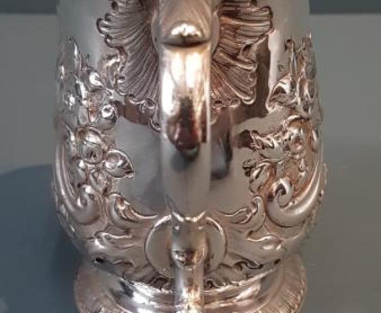 George III Silver Mug by Peter and Ann Bateman - Image 2