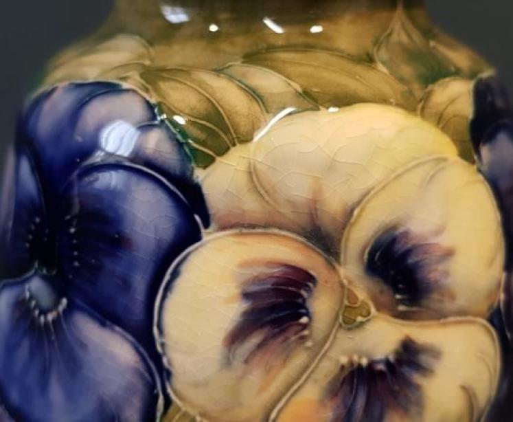 Superb Macintyre Moorcroft Pansy on White Vase - Image 6