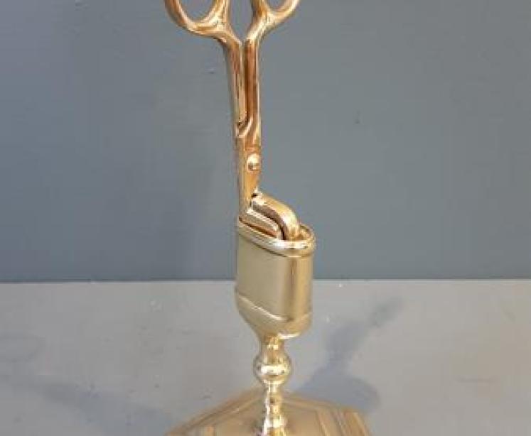 Georgian Snuffers and Stand - Image 7