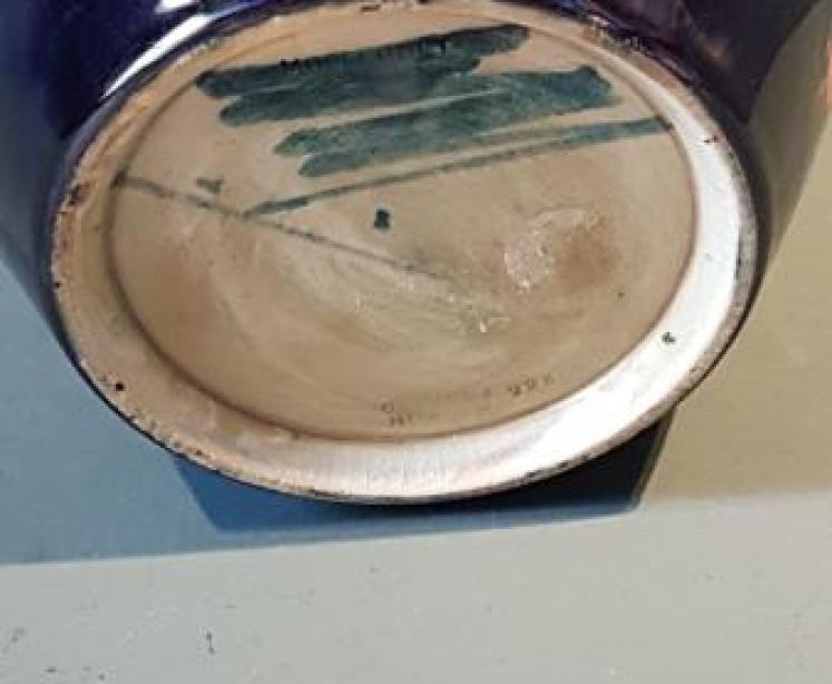 Moorcroft Pomegranate Jar and Cover - Image 2