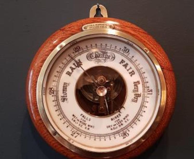 Victorian Dublin Aneroid Barometer - Image 1