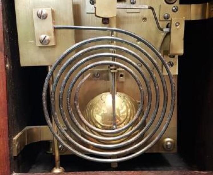 Victorian Bracket Clock by Goldsmiths & Silversmiths - Image 3