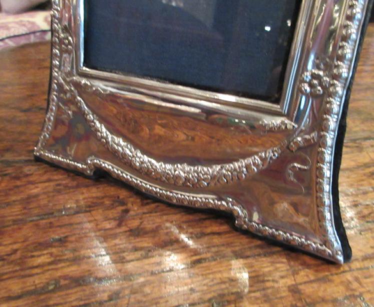 Edwardian Period Silver Classical Style Photo Frame - Image 2