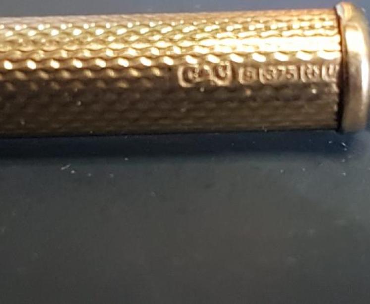 Immaculate 9ct Gold Cigar Piercer - Image 5