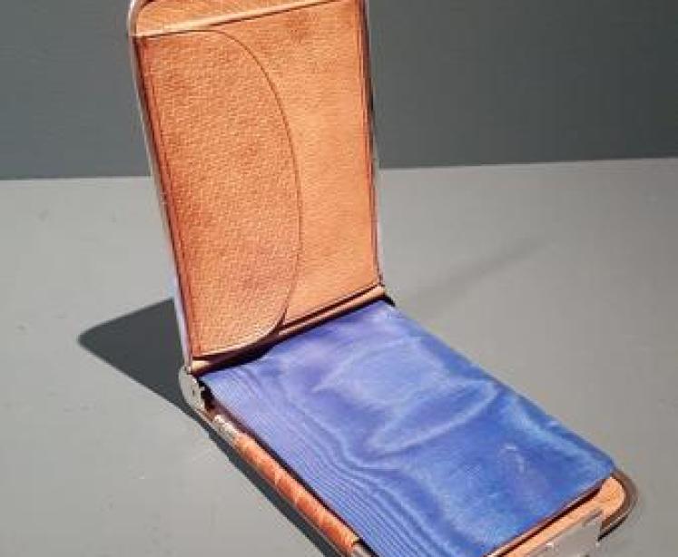 Victorian Silver and Crocodile S-Line Note Pad and Pencil - Image 3