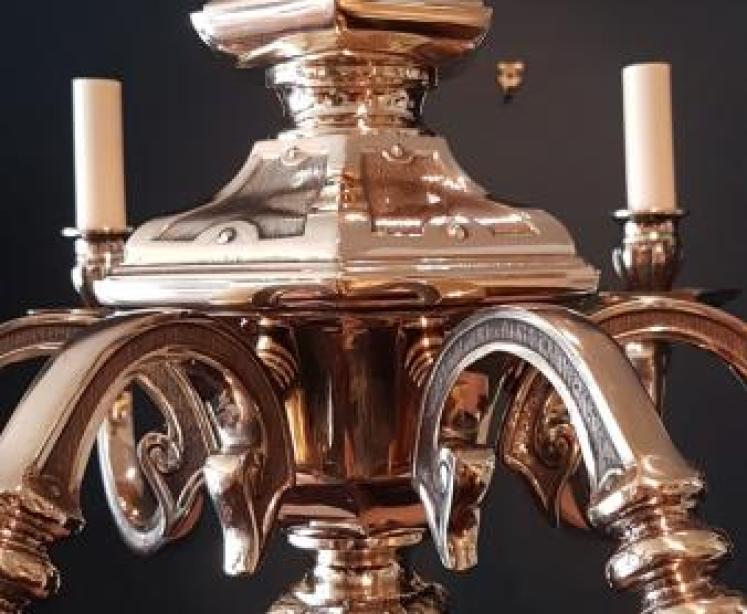 Impressive Edwardian Cast Brass Six Arm Chandelier  - Image 7