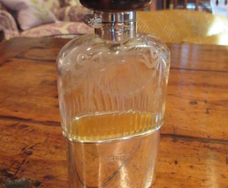 Fine George V Period Silver & Tortoiseshell Hip Flask - Image 1