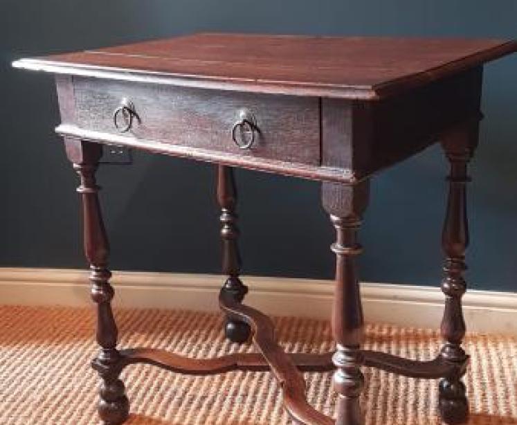 Superb George I Oak Side Table - Image 1