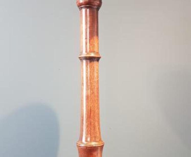 Fine Quality George II Mahogany Candle Table - Image 5