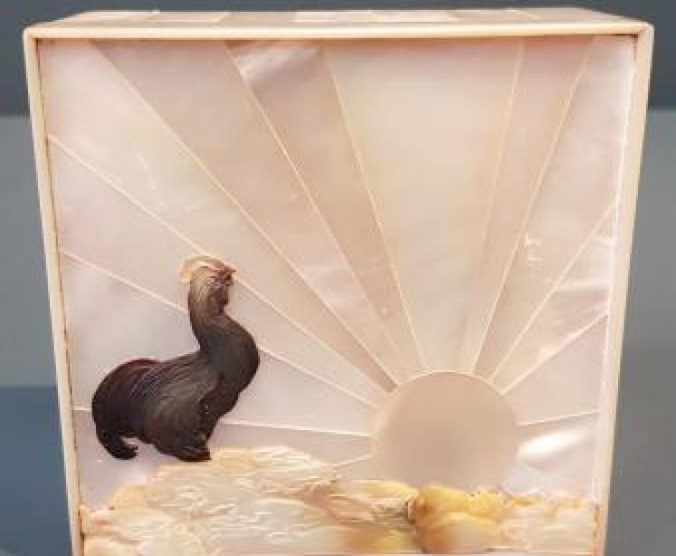 Superb Austrian Carved Mother of Pearl Table Box - Image 5