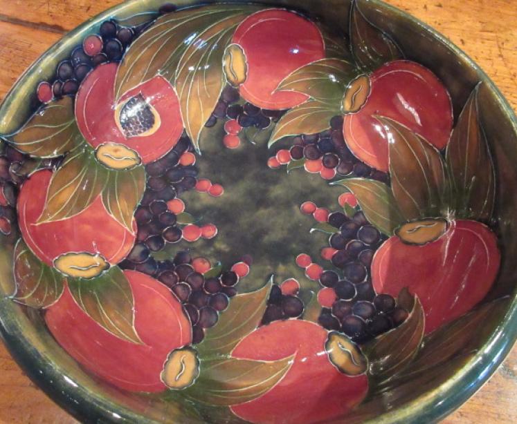 Early Moorcroft Seeded Pomegranate Rimmed Bowl - Image 2