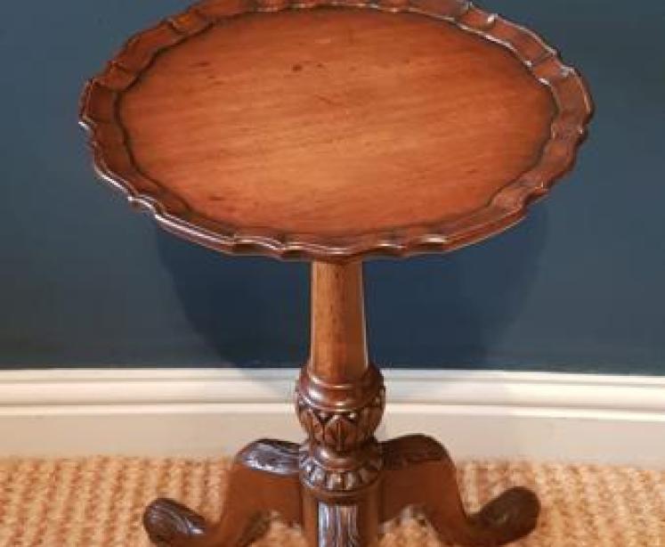 Quality Victorian Walnut Wine Table - Image 2