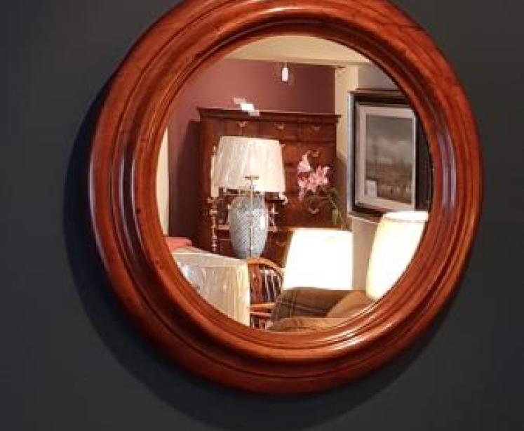 Victorian Circular Walnut Framed Mirror - Image 5