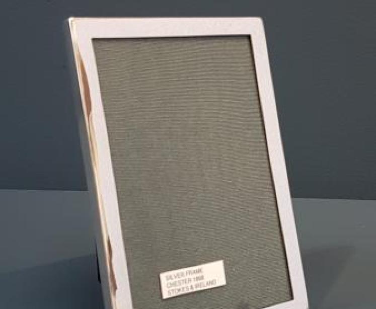 Victorian Chester Silver Photo Frame - Image 3