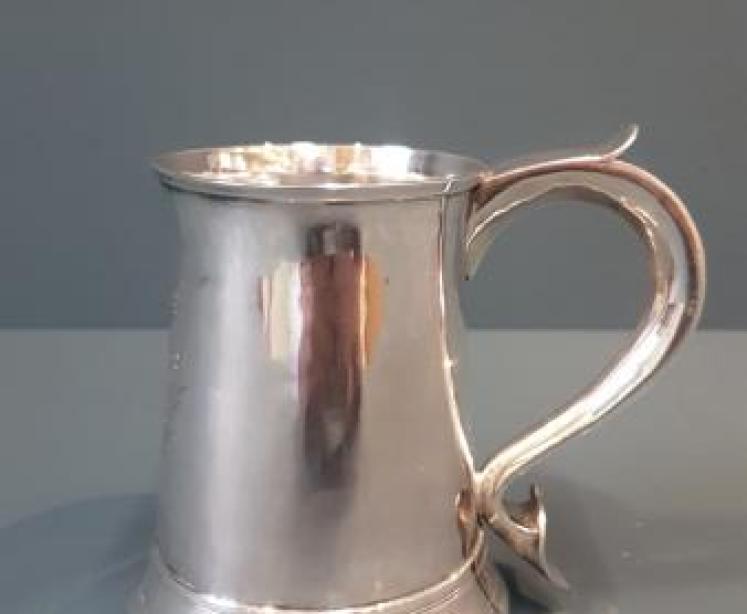 Fine Quality George III Silver Pint Tankard - Image 1