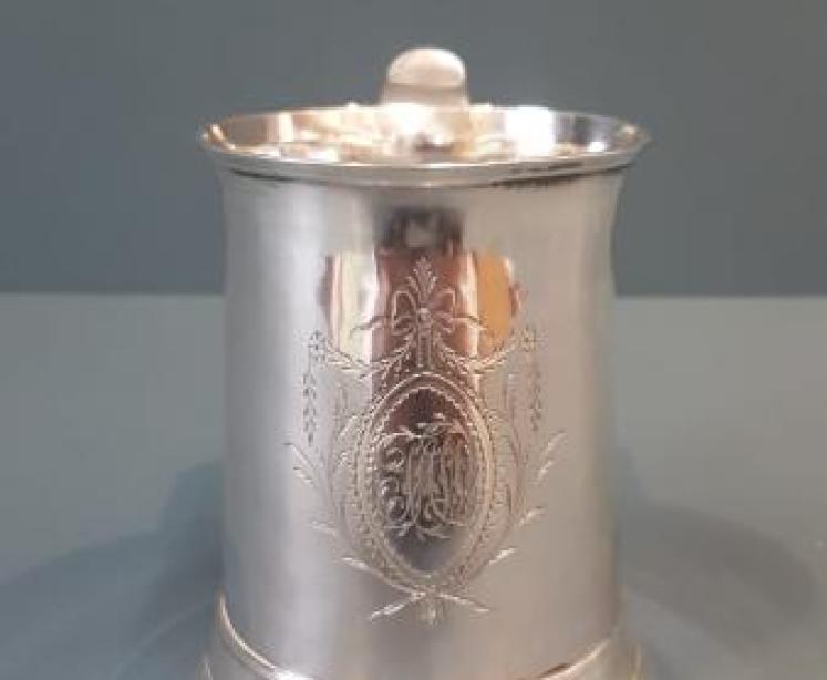 Fine Quality George III Silver Pint Tankard - Image 2