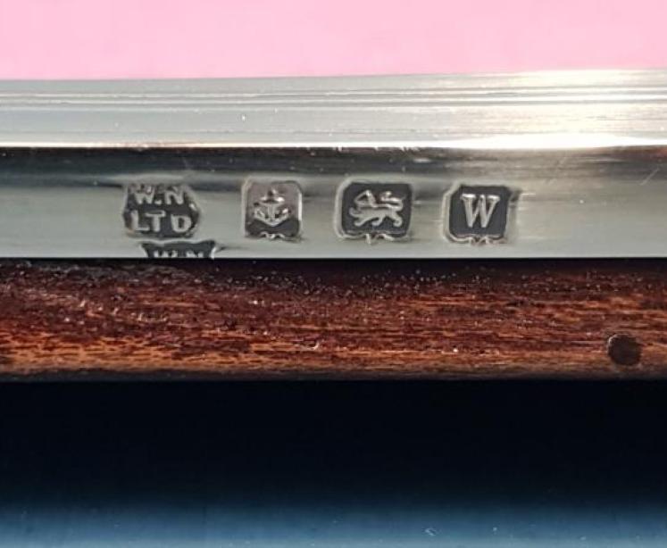 George V Silver Engine Turned Photo Frame - Image 3