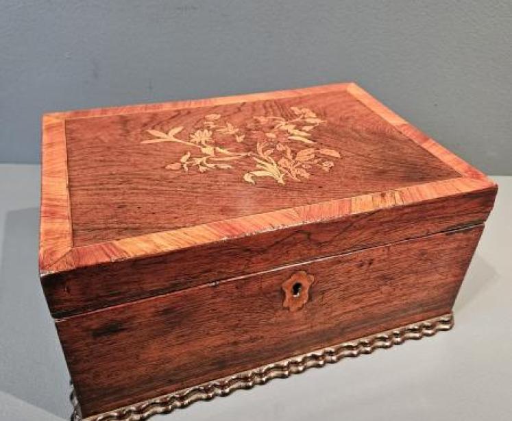 Early Victorian Inlaid Rosewood Box - Image 1