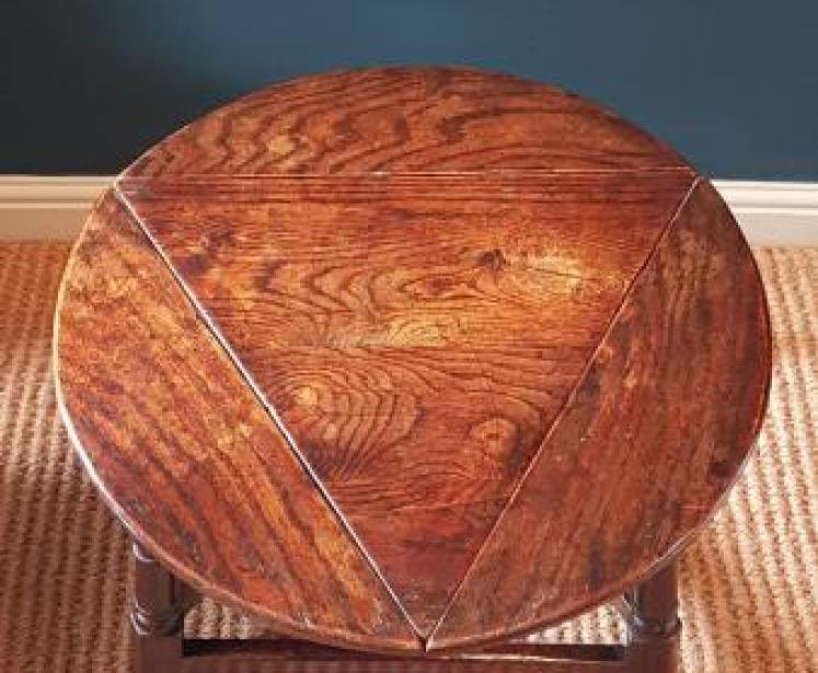 Rare Period Oak and Elm Drop Leaf Cricket Table - Image 5