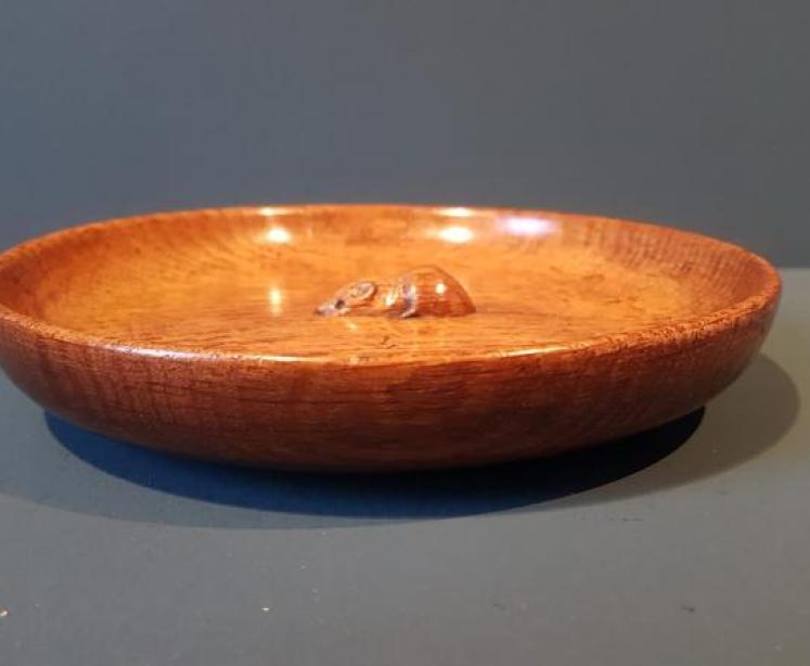 Early Mouseman Coin Tray - Image 5