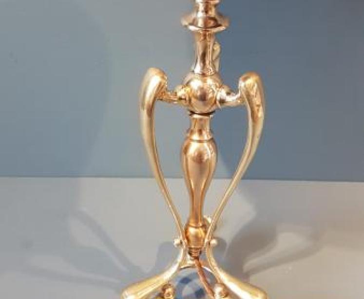 Superb Arts and Crafts Lamp and Shade - Image 4