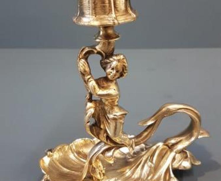 Pair of Victorian Cast brass Chambersticks - Image 7