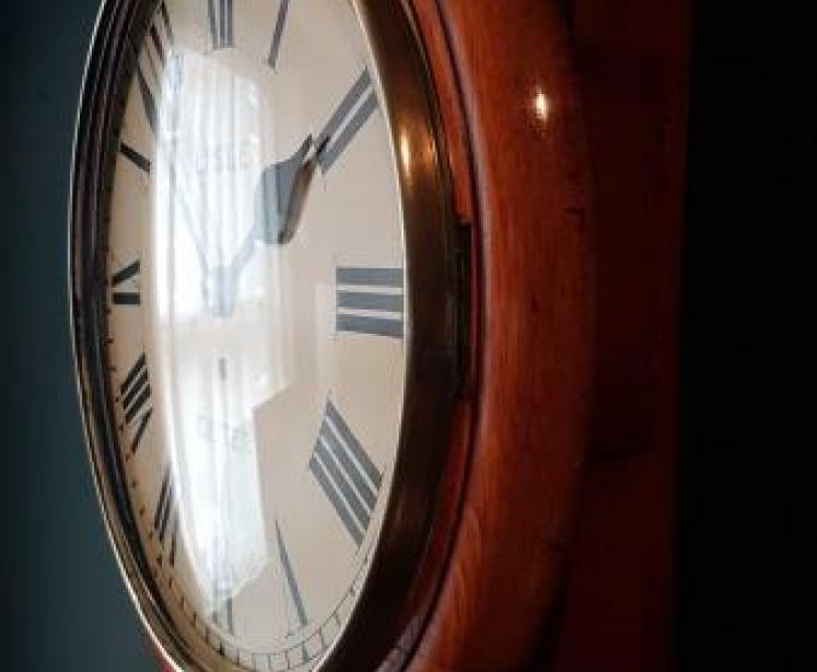 Victorian Oak Cased Fusee Wall Clock  - Image 5