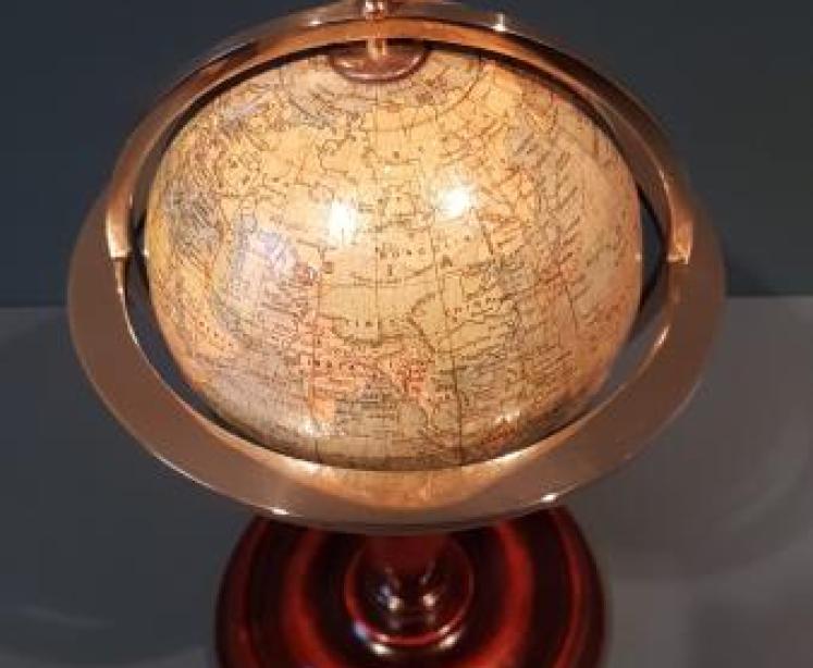 1930's Philips 6" Globe in Revolving Gimbal - Image 2