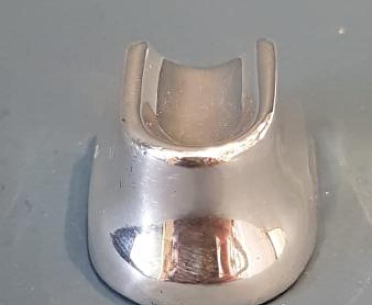 Solid Silver Nail Manicurists Finger Rest - Image 5