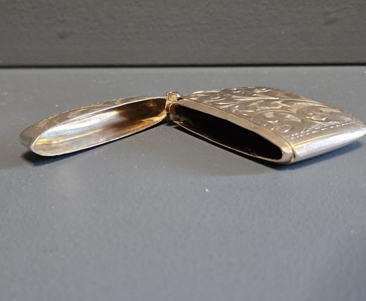 Engraved Silver Vesta Case  - Image 5