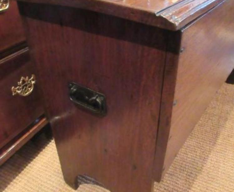 George II Period Elm Sword Box - Image 3