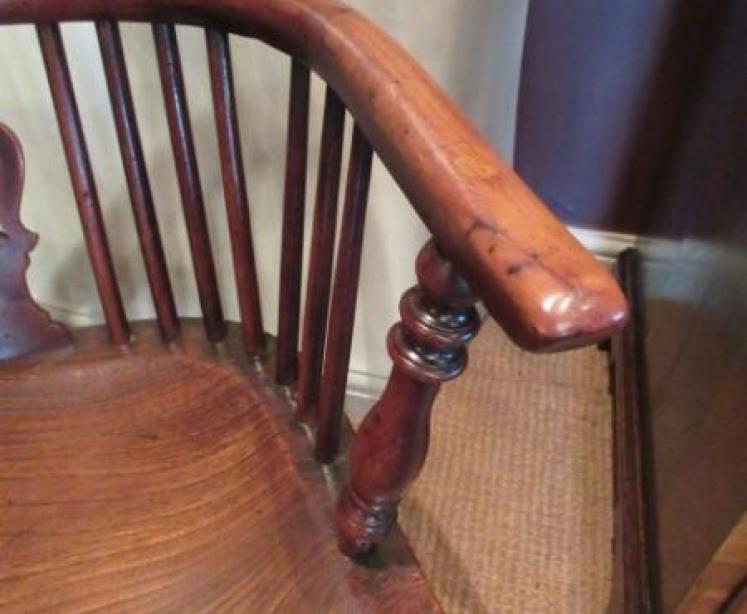 Set of Four Early 19th Century Yew Windsor Armchairs - Image 5