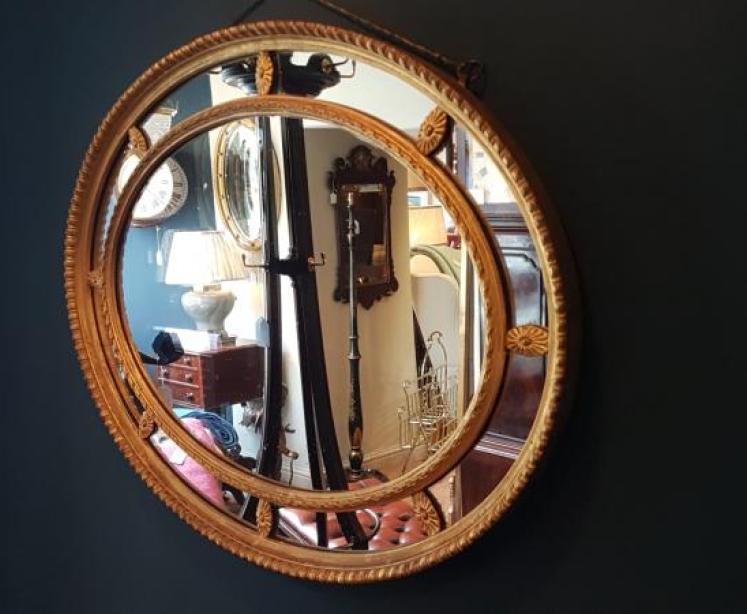 Victorian Oval Timber Gilt Segmented Mirror  - Image 3