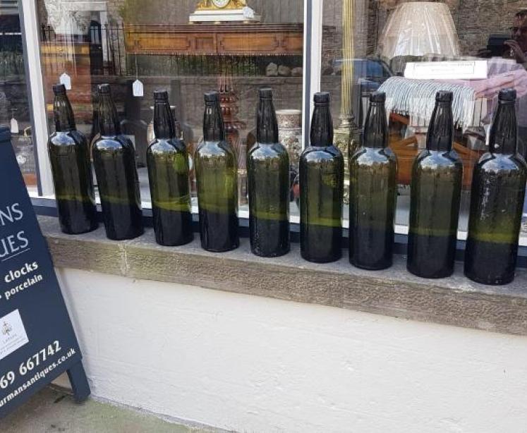 Set of 10 Large Late Victorian Sandemans Port Bottles - Image 1