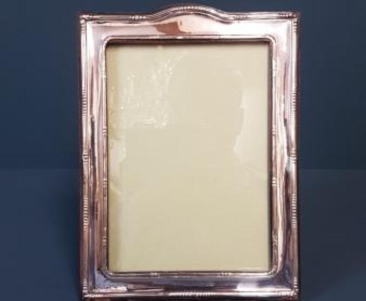 George V Silver Photo Frame  - Image 1