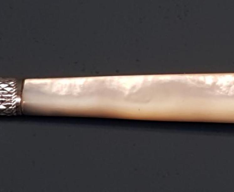 Immaculate Victorian Solid Silver Cake Knife  - Image 6