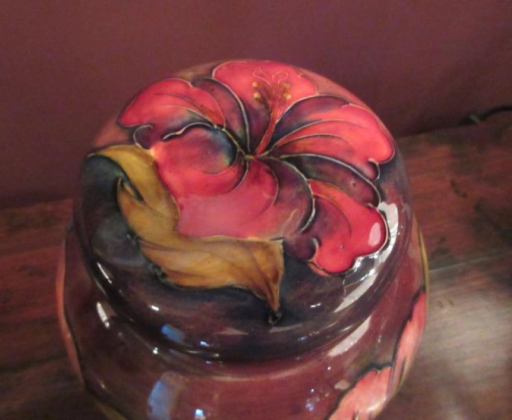 Rare Moorcroft Hibisus Flambe Ginger Jar & Cover - Image 4