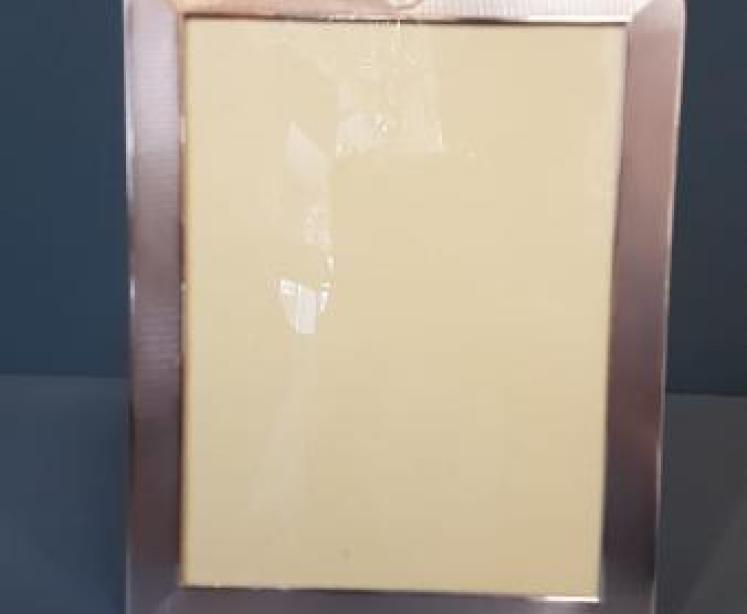 Engine Turned Silver Photo Frame by Walker and Hall - Image 3