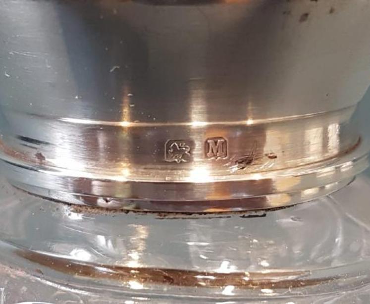 Fine Quality Cut Crystal and Silver Sugar Shaker - Image 4