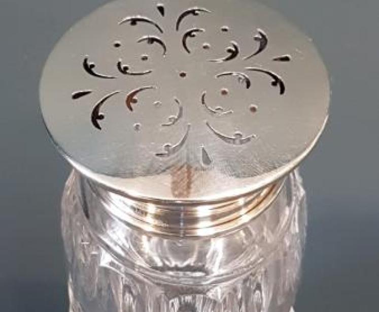 Fine Quality Cut Crystal and Silver Sugar Shaker - Image 6