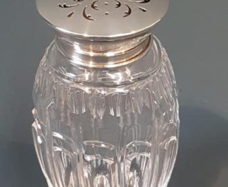 Fine Quality Cut Crystal and Silver Sugar Shaker - Image 7