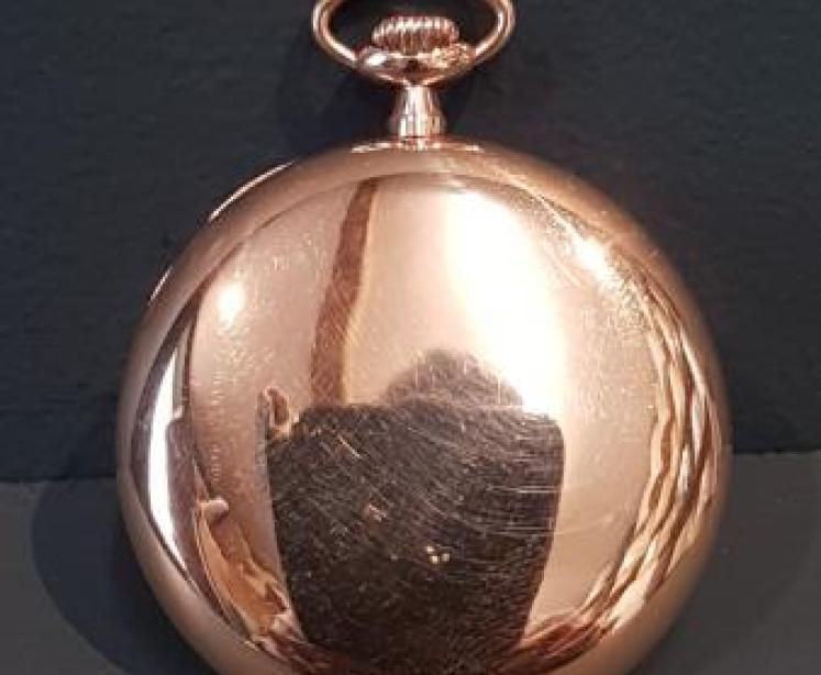 Immaculate 9ct Gold Waltham Pocket Watch  - Image 2