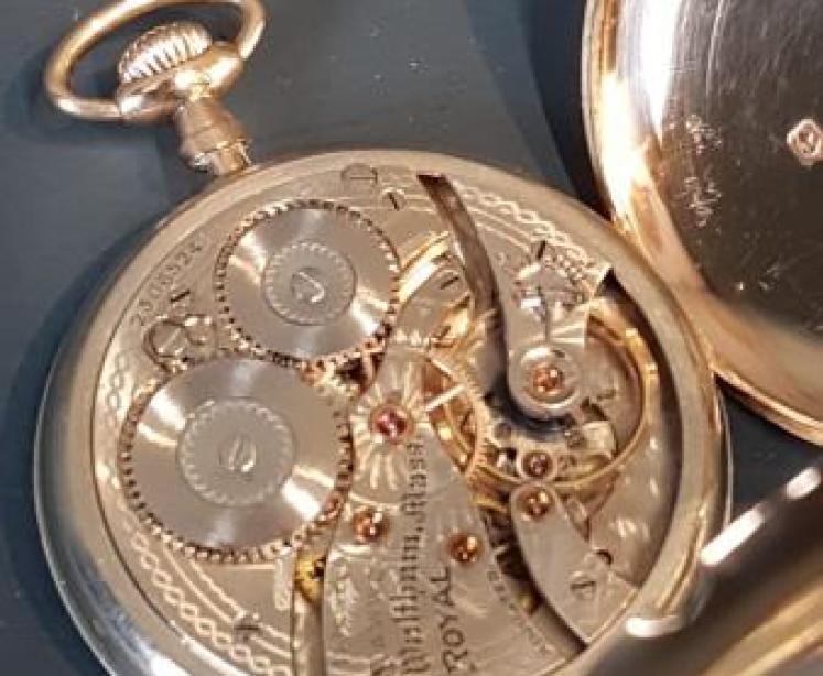 Immaculate 9ct Gold Waltham Pocket Watch  - Image 3